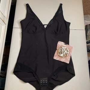 SHAPESHE Womens Shapewear Bodysuit Corset Bodysuit, 2XL